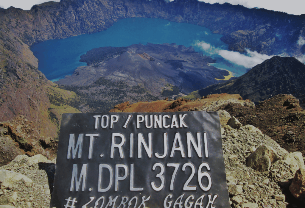 Identitas dan Keunikan Taman Nasional Gunung Rinjani