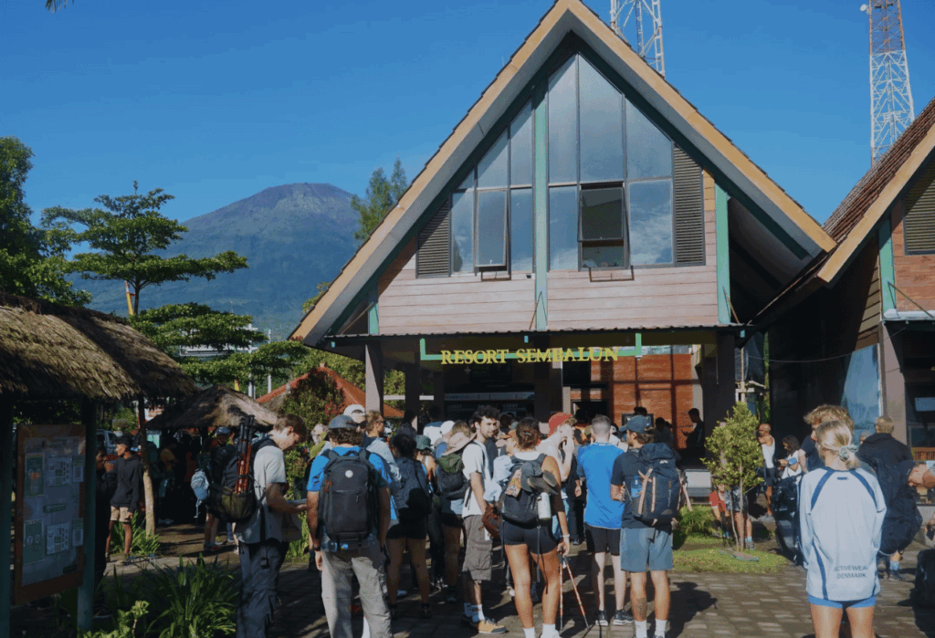 Implementasi melalui Pendidikan dan Kemitraan